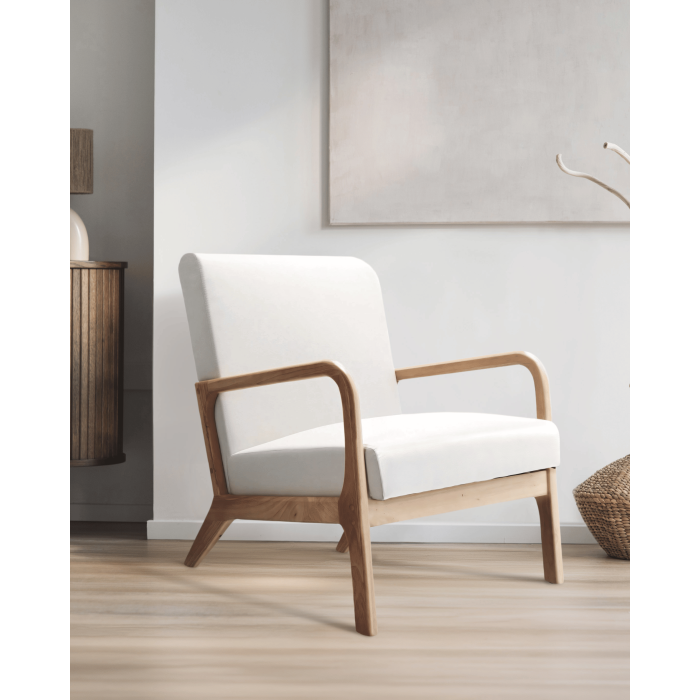 Butaca Nicole nórdica con cojín lumbar – Tapizado antimanchas