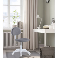 Comodidad juvenil con la silla de escritorio Suerte