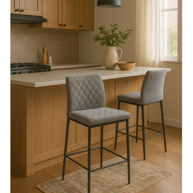 Taburetes Estor – Pack de 4 altos con tapizado antimanchas Taburetes Estor – Pack de 4 altos con tapizado antimanchas