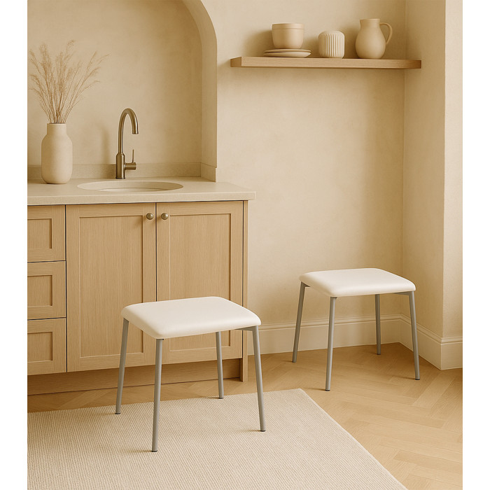 Taburete Inya – Taburete bajo para cocina o auxiliar