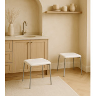 Taburete Inya – Taburete bajo para cocina o auxiliar