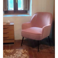 Butaca de terciopelo AMBERES con pata negra o dorada | Cambia Tus Muebles