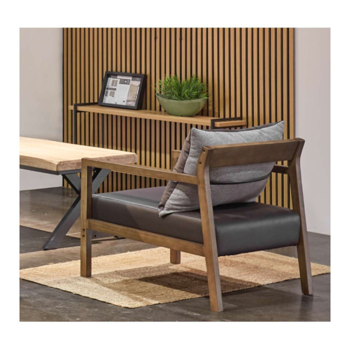 Butaca de diseño ESBEN, de madera de haya y polipiel